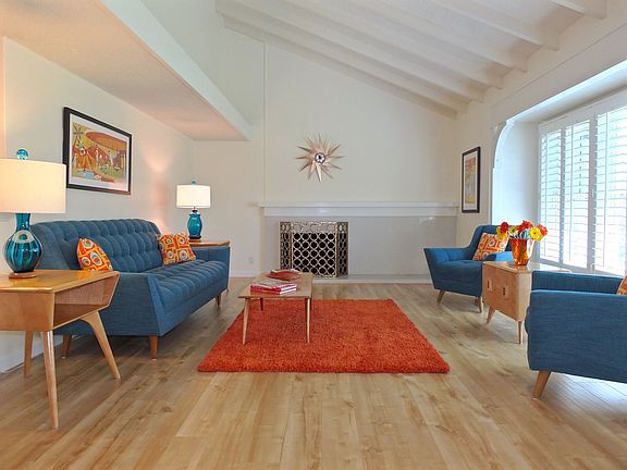 Living Room w/ Fireplace