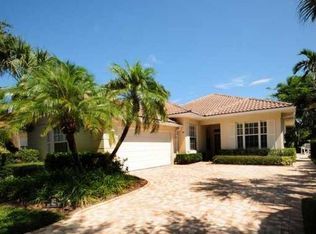 162 Lost Bridge Dr, Palm Beach Gardens, FL 33410
