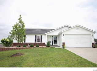 15 Hillsdale Dr, Troy, MO 63379