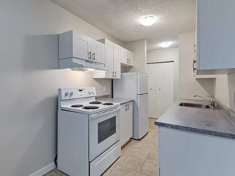 355 Northview Rd #C301 — Photo 6