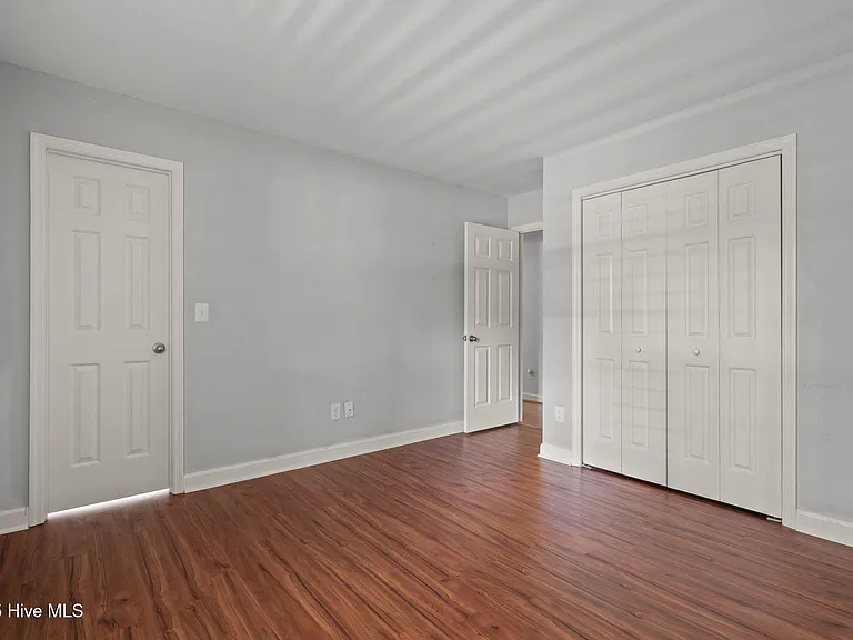 39 Bedford Cir — Photo 25