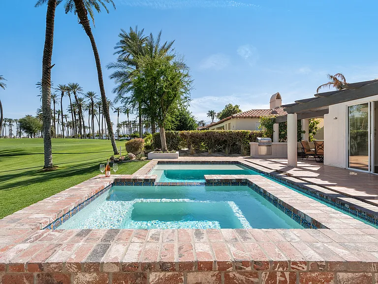 56618 Palms Dr — Photo 28