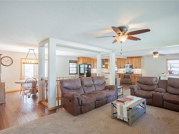 4th image of 706 W 16th St