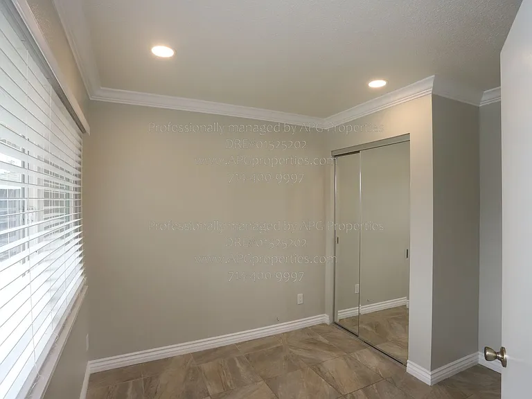 15068 Mountain Spring St — Photo 20