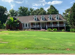 3160 Maple Cove Dr, Loganville, GA 30052