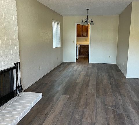 4th image of 311 Vineyard Dr