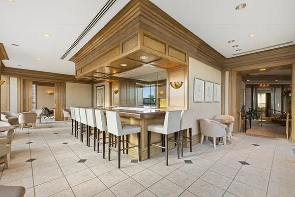 Rented by NextStopNY | media 15