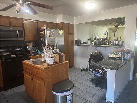 3rd image of 2110 Sandalwood Dr