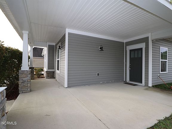5th image of 132 Palo Alto Park Dr