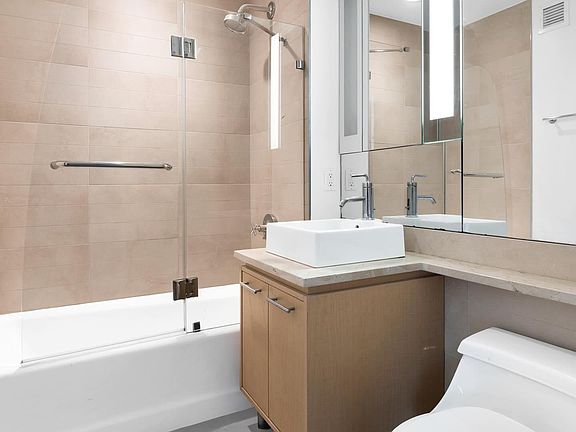 5th image of 306 Gold St APT 38E