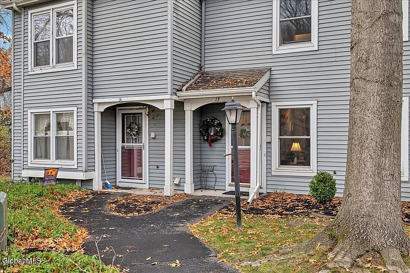 2nd image of 15 Wilton Court