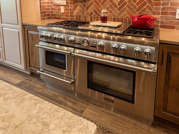 60" Thermador Range