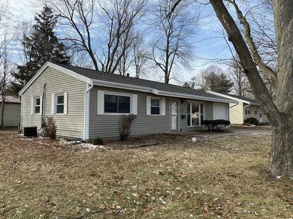 1105 David Dr, Normal, IL 61761