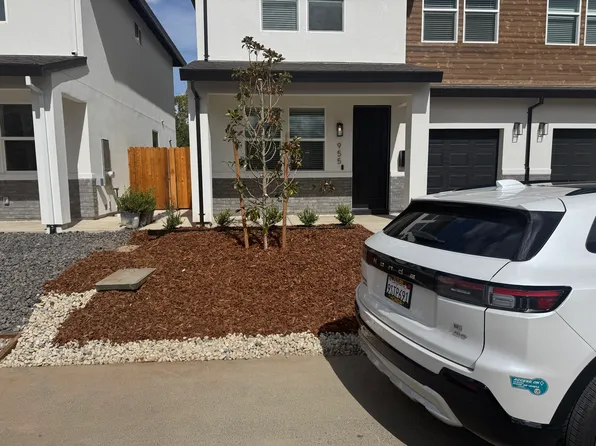 955 Olive Branch Pl, Sacramento, CA 95815