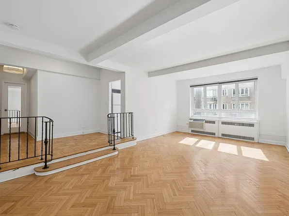 333 W 57th St APT 6F, New York, NY 10019