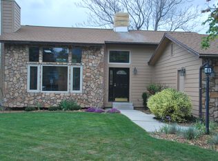 9518 S Eastdell Dr, Sandy, UT 84092