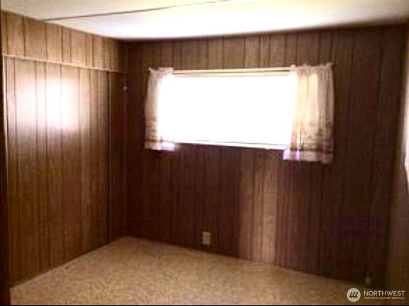5th image of 215 Driftwood Shores Road
