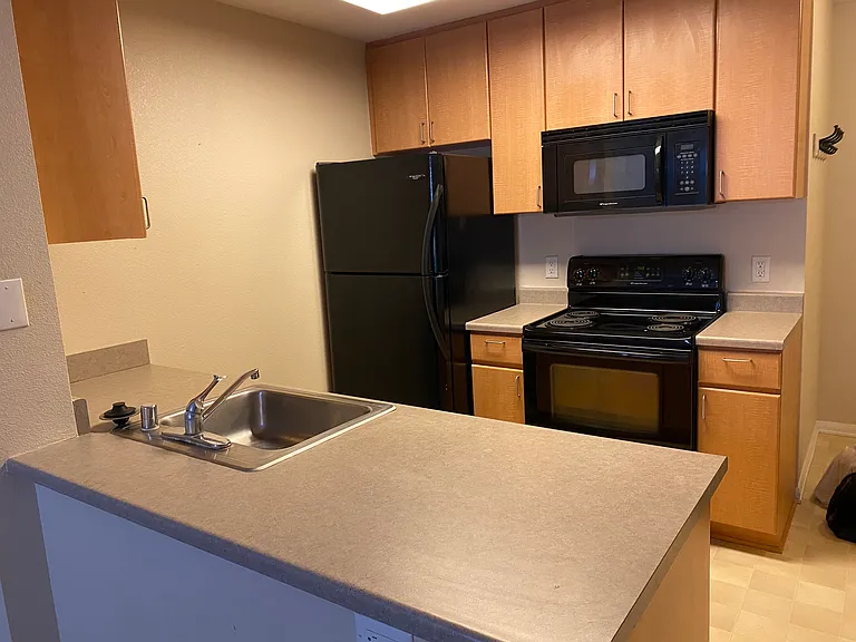 1435 India St #503 — Photo 9