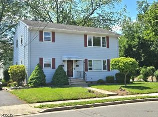 10 S 4th Ave, Manville, NJ 08835
