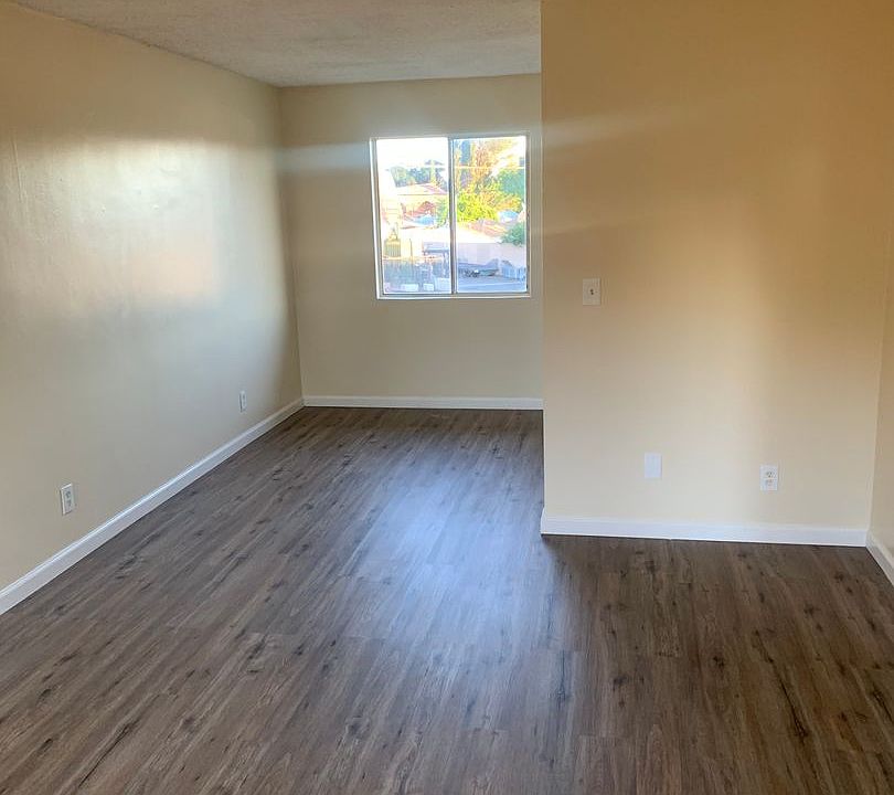 1st image of 4744 N Sierra Way #14