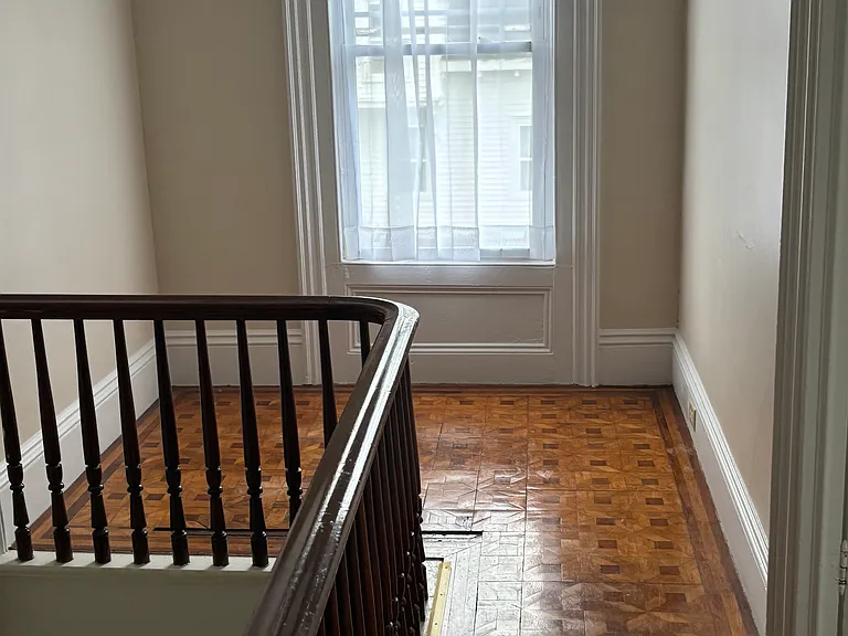 14 Suffolk St #1 — Photo 6