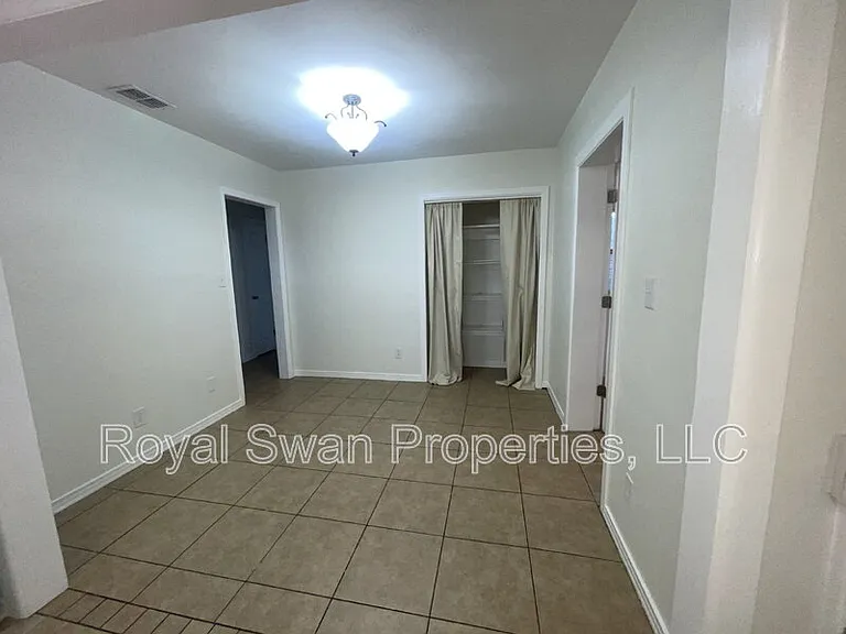 227 Palm Ave — Photo 11