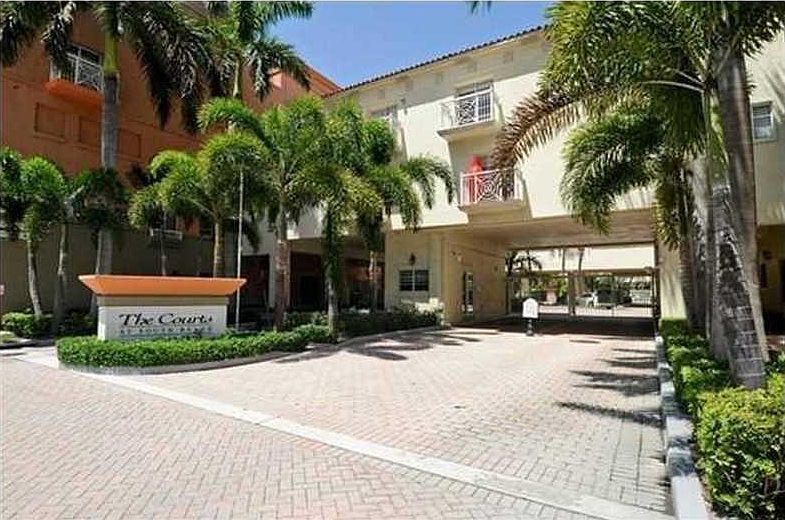 1st image of 125 Jefferson Ave #13111