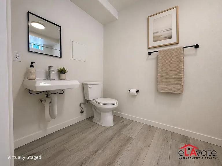 1120 E 25th St #200 — Photo 5