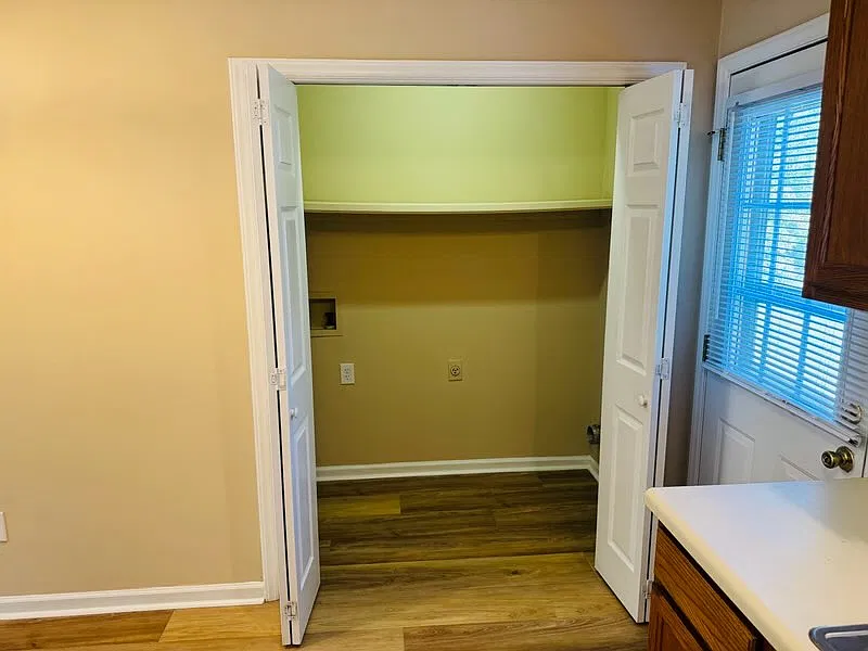 2 bed, $900 — Photo 4