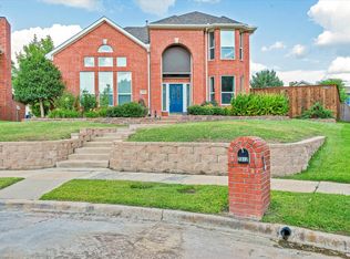 2302 York Ct, Carrollton, TX 75006