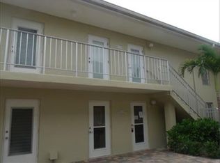 646 12th Ave S, Naples, FL 34102