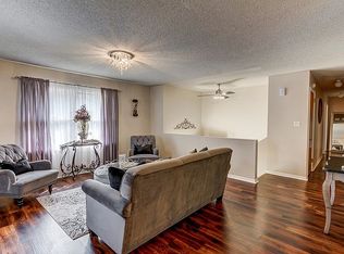 32 Greenridge Dr, Decatur, IL 62526