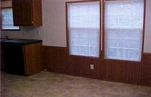 5th image of 1623 Harold King Ln