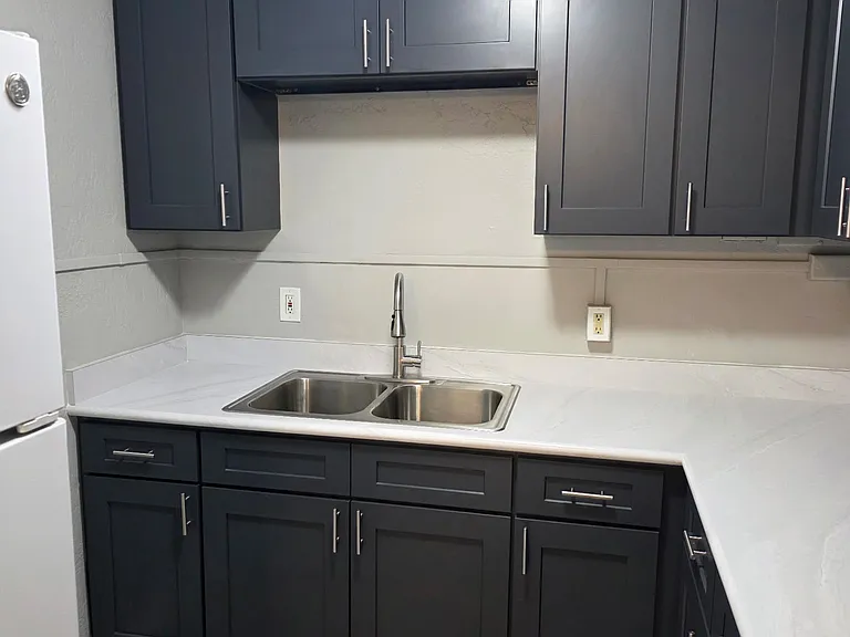 1111 Ocean Shore Blvd #B — Photo 9