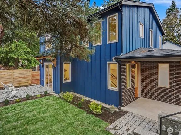 11247 108th Avenue NE, Kirkland, WA 98033