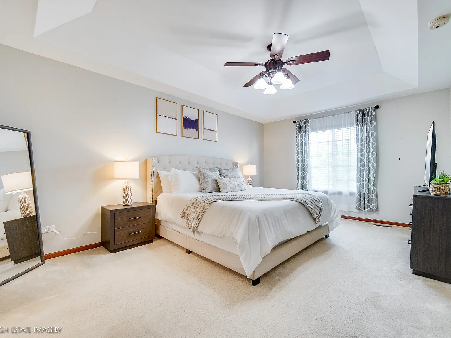 4 bed, 2131 sqft, $6,500 — Photo 2