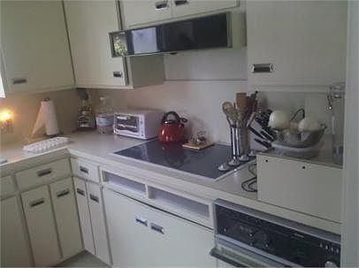4th image of 3270 Rosewood Ave