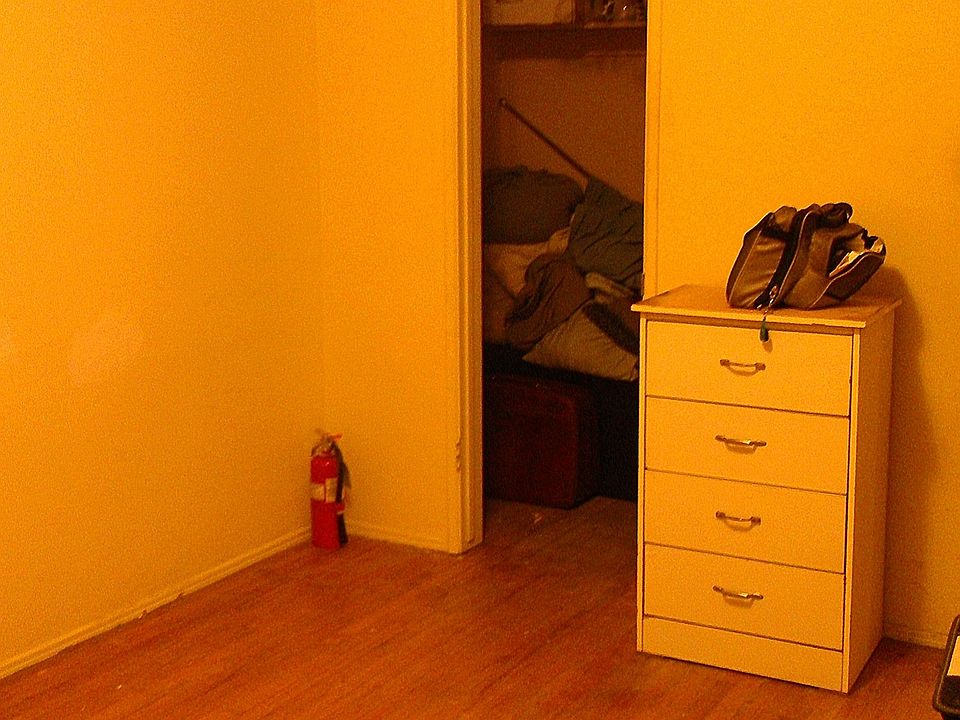 2nd image of 5525 W Jefferson Blvd APT 4