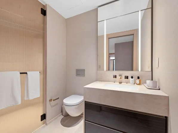 685 5th Avenue image 6 of 12