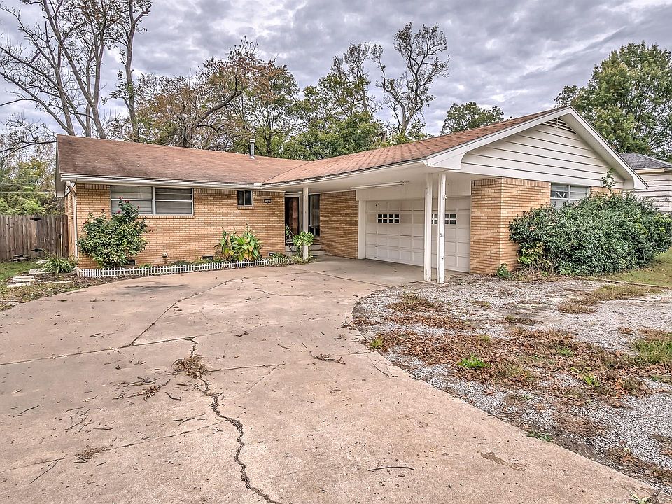 1st image of 2061 S Johnstone Ave