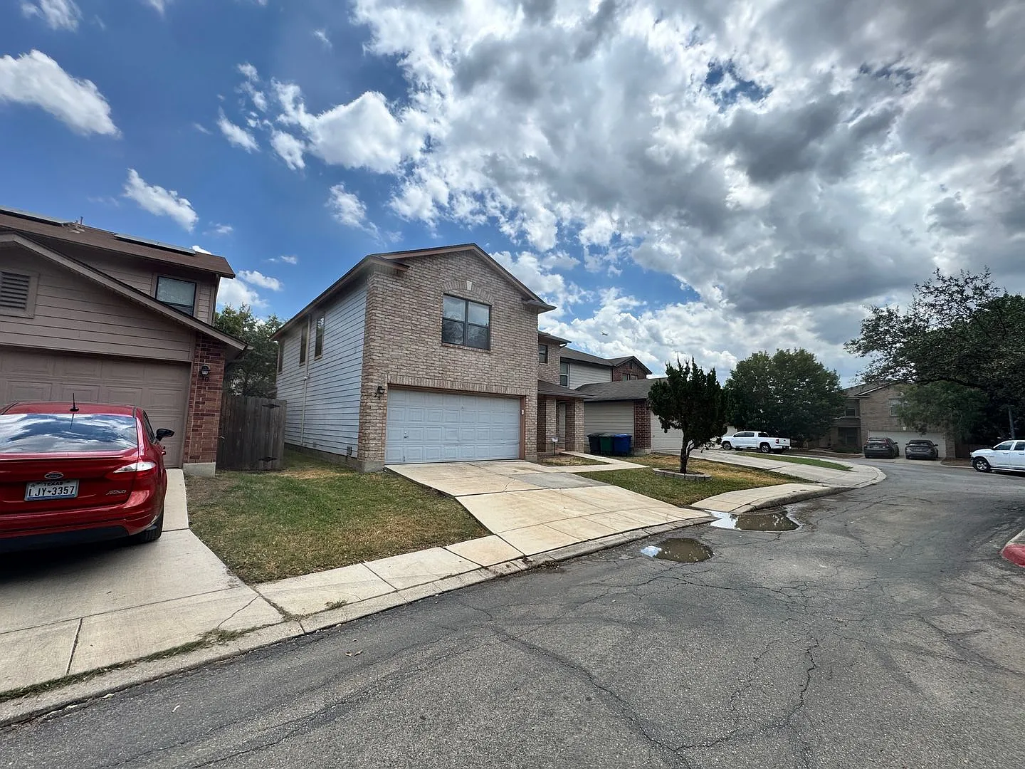 Spacious 3-Bedroom Home in Prime Location | Available Early October — Photo 2