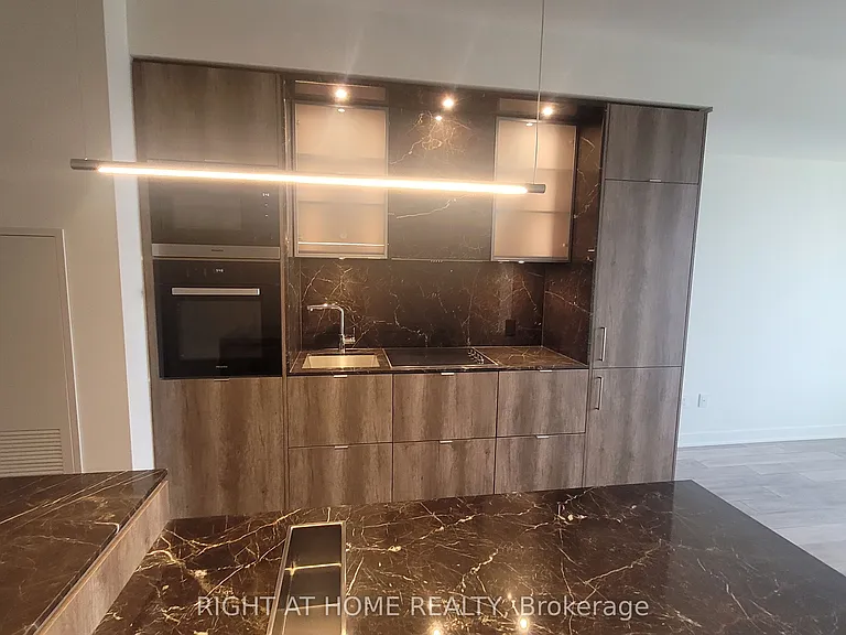 11 Yorkville Ave #3603 — Photo 6