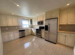 3 1/2 Seitz Ln APT 2, Cos Cob, CT 06807