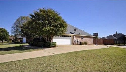 2nd image of 6000 Pepperwood Cir