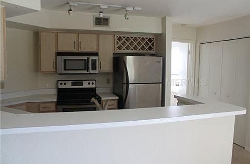 4th image of 7250 Westpointe Blvd 1022 #1022