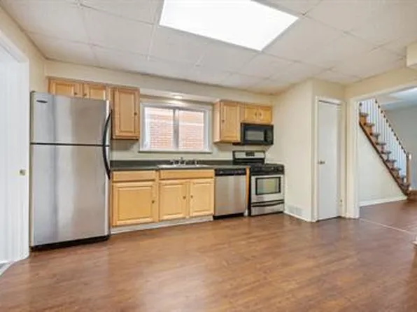 914 Duss Ave, Ambridge, PA 15003