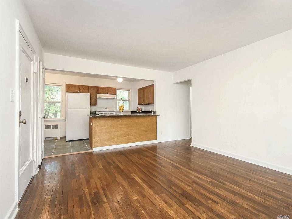 1st image of 30 Stephen Oval APT D