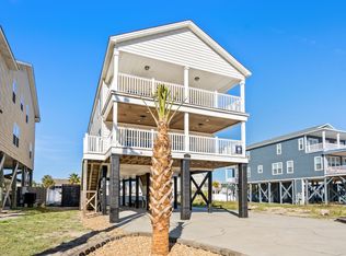 217 S Waccamaw Dr, Murrells Inlet, SC 29576