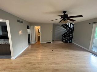 211 Morgan Dr APT D, Morgantown, WV 26505