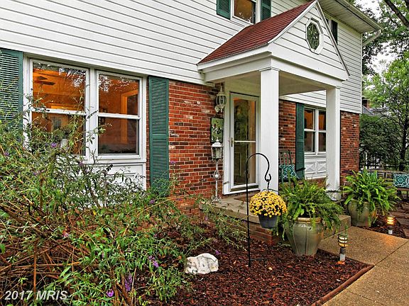 3rd image of 4036 Doveville Ln